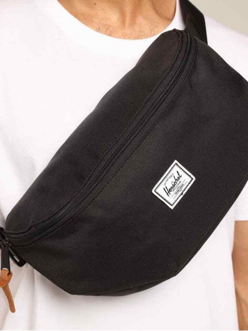 Herschel Supply Company Black Crossbody Sling Bag NWOT